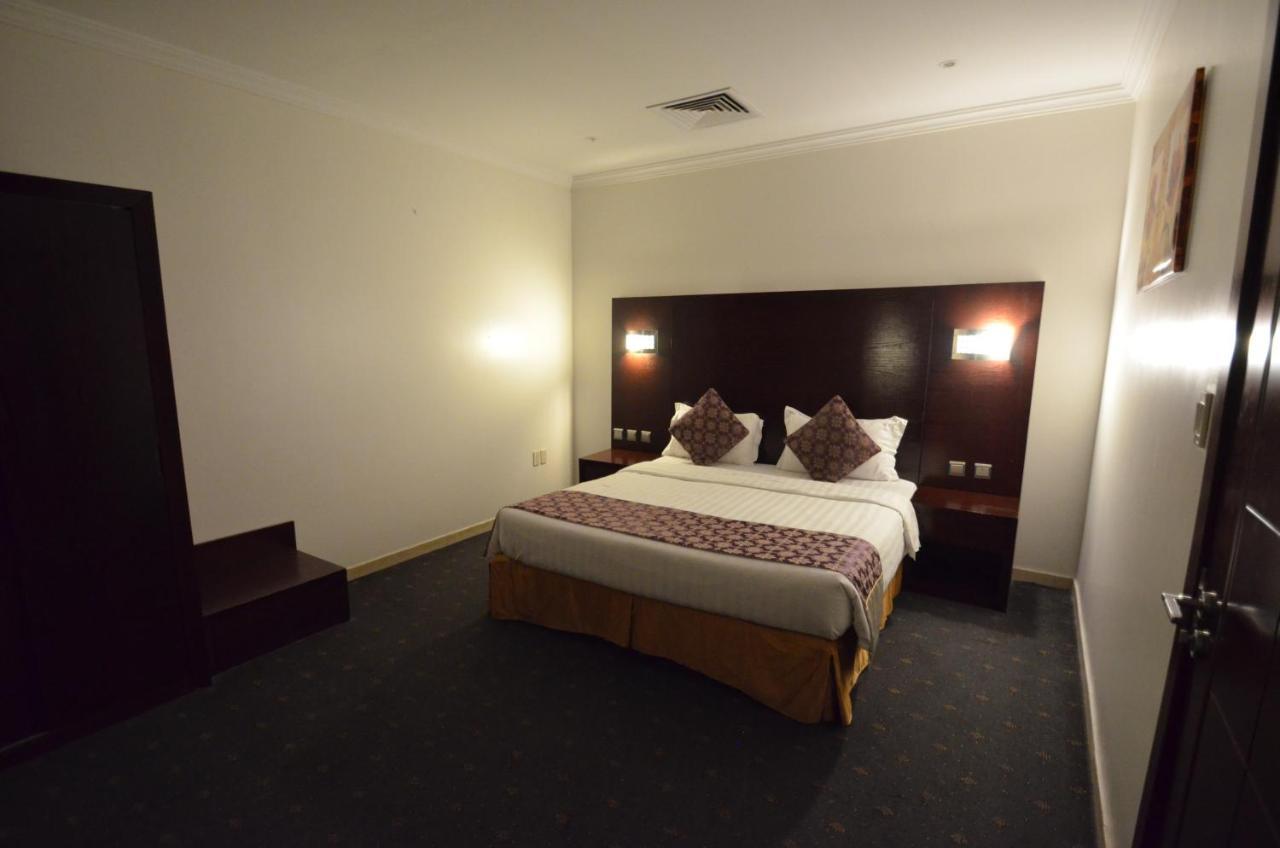 Olaya Houses 3 - Al Rashid Mall Aparthotel อัลโคห์บาร์ ภายนอก รูปภาพ