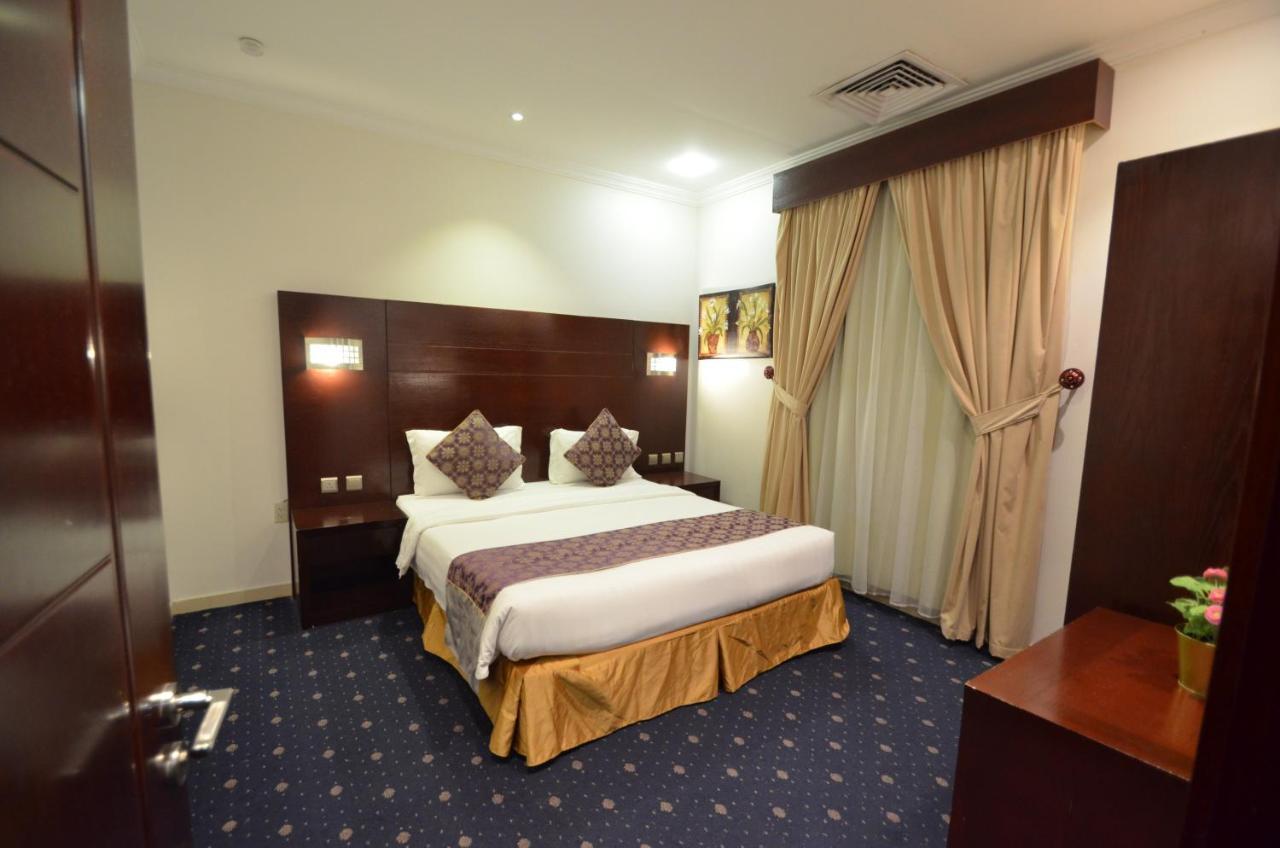 Olaya Houses 3 - Al Rashid Mall Aparthotel อัลโคห์บาร์ ภายนอก รูปภาพ